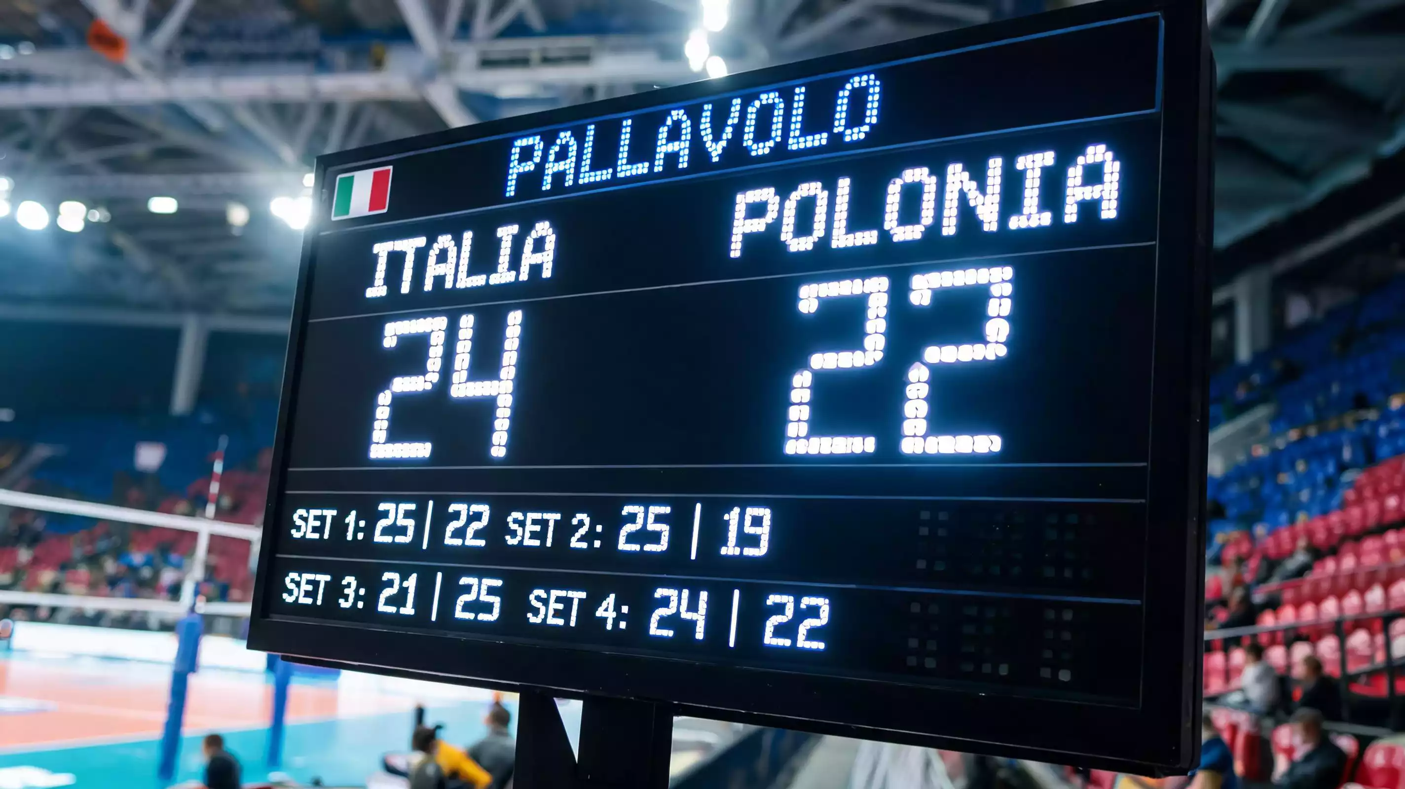 Tabellone segnapunti in un palazzetto di pallavolo durante una partita di Serie A